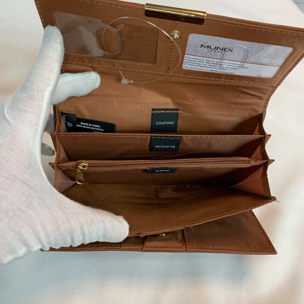 NWOT SafeKeeper Brand Brown with Colorful Stripes Trifold RFID Wallet! - Picture 10 of 12